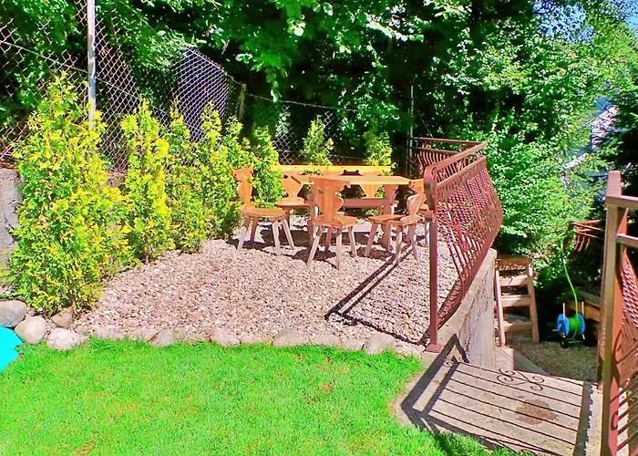 Vista & Sauna 公寓 *